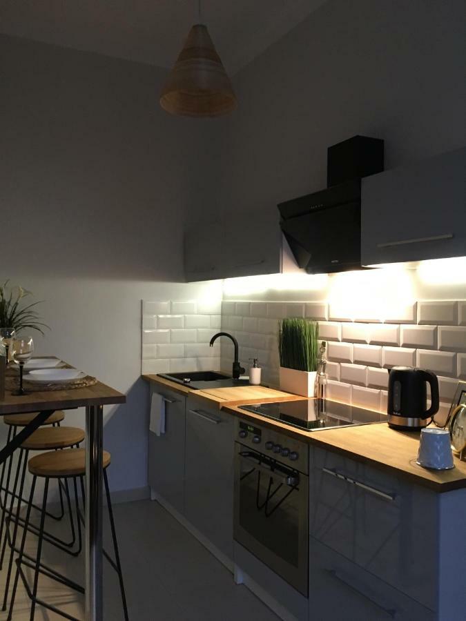 Marzec Apartamenty Gniezno Exterior foto